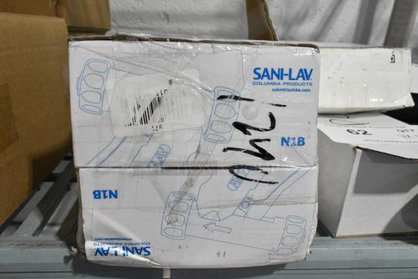 BRAND NEW SCRATCH AND DENT! Sani-Lav N1B Black Brass Insulated Spray Nozzle with Stainless Steel Handle - Image 2 of 2