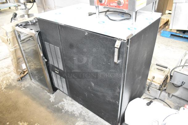 BRAND NEW SCRATCH AND DENT! 2024 Glastender C1FB36 Single Door Undercounter Cooler. 115 Volts, 1 Phase. Tested and Working! - Image 2 of 8