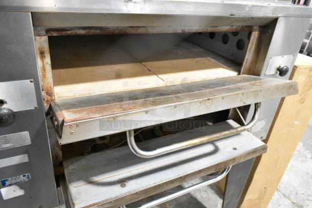 Bakers Pride GS805 Stainless Steel Commercial Natural Gas Powered Single Deck Pizza Oven w/ Cooking Stones on Metal Legs. - Image 8 of 8