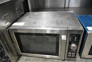 2019 Amana RCS10DSE Stainless Steel Commercial Countertop Microwave Oven. 120 Volts, 1 Phase.