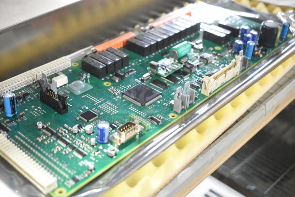 BRAND NEW SCRATCH AND DENT! F2R2 0629 GT Circuit Board - Image 2 of 15