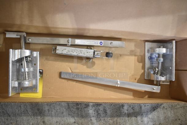 BRAND NEW SCRATCH AND DENT! 2-SUB-ASSEMBLY 270-HINGE 119864 SS3678-270 Style D - Image 1 of 12