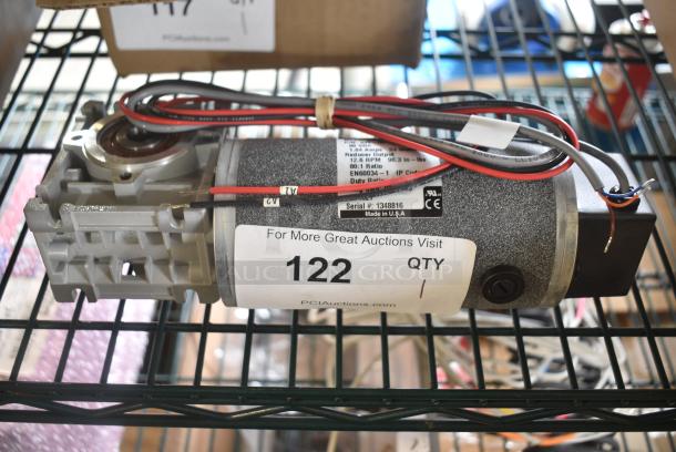 BRAND NEW SCRATCH AND DENT! Groschopp PM8014-RA3080T Motor / Gearbox - Image 1 of 9