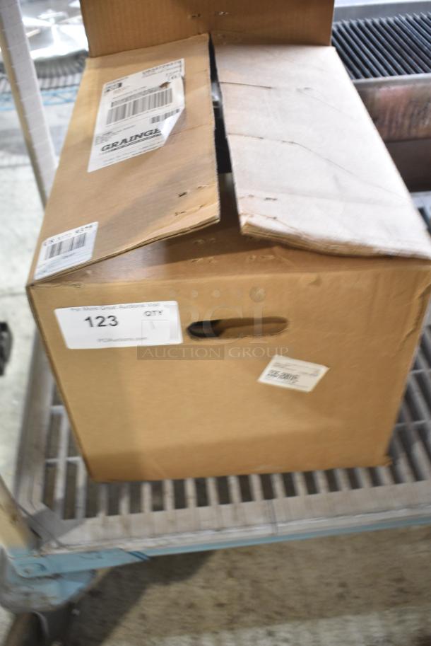 BRAND NEW SCRATCH AND DENT! Dayton 2NKY8C Industrial Motor. - Image 1 of 3