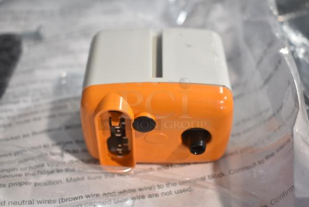 2 BRAND NEW SCRATCH AND DENT! Items Including HPSP5080 Hoshizaki SP-5080 Condensate Pump Kit and HPPP4301PA Micro Matic PP4301-PA Gear Pump Assembly. 2 Times Your Bid! - Image 2 of 8