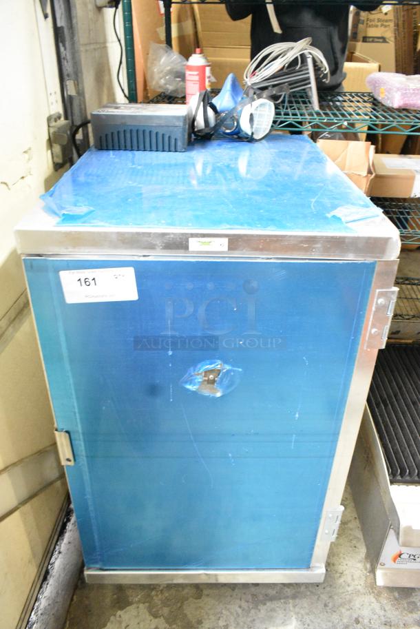 BRAND NEW SCRATCH AND DENT! Regency 600AEC1820 20 Pan End Load Enclosed Bun / Sheet Pan Rack with Clear Acrylic Door - Welded - Image 1 of 4