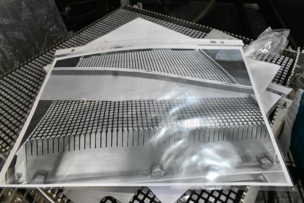 BRAND NEW SCRATCH AND DENT! Pavoni BCD/I Double Guitar Candy Slicer - Image 3 of 6