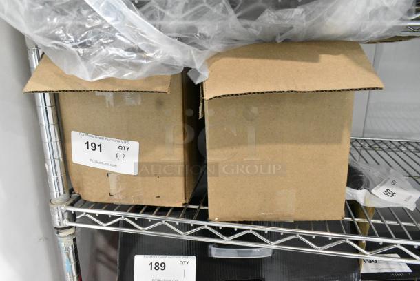 BRAND NEW SCRATCH AND DENT!  Box of 2 Glass Jars - Image 2 of 3