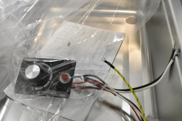 BRAND NEW SCRATCH AND DENT! Avantco 177BMI12SH Bottom Mount Drop-In Full Size Hot Food Well with Square Inside Corners and Drain. 208/240 Volts, 1 Phase. - Image 4 of 4