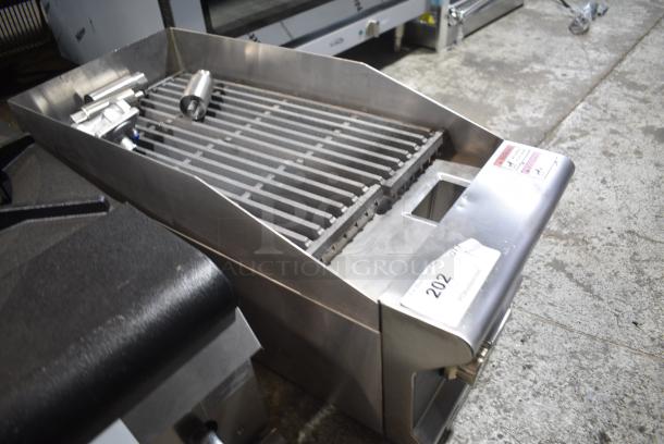 BRAND NEW SCRATCH AND DENT! Vulcan CBGMD-12 Stainless Steel Commercial Countertop Natural Gas Powered Charbroiler Grill. 40,000 BTU. - Image 2 of 7