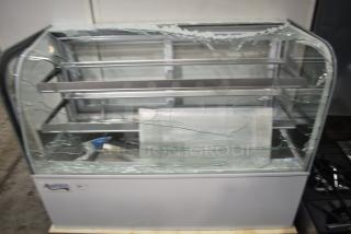 BRAND NEW SCRATCH AND DENT! Avantco Metal Commercial Deli Display Case Merchandiser. See Pictures for Broken Glass. Tested and Powers On But Does Not Get Cold