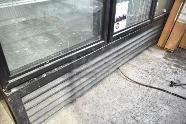 2019 True GDM-72-HC Metal Commercial 3 Door Reach In Cooler Merchandiser w/ Poly Coated Racks. 115 Volts, 1 Phase. Tested and Working! - Image 3 of 9
