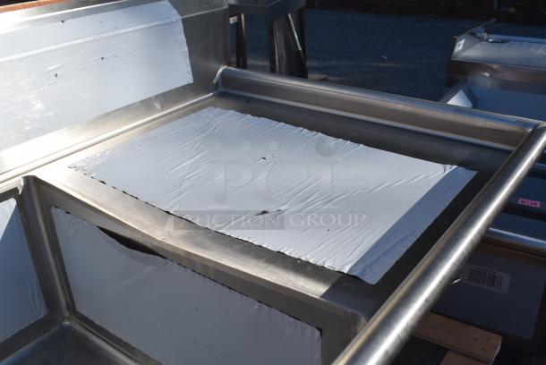 BRAND NEW SCRATCH AND DENT! Regency Stainless Steel 3 Bay Sink w/ Dual Drain Boards. - Image 6 of 7