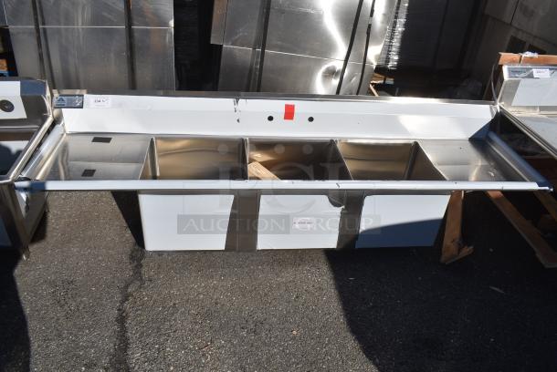 BRAND NEW SCRATCH AND DENT! Advance Tabco FC-3-1818-18RL Three Compartment Stainless Steel Commercial Sink with Two Drainboards - 90" Long, 18" x 18" x 14" Compartments - Image 1 of 9