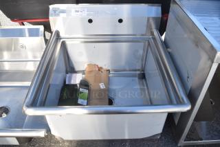 BRAND NEW SCRATCH AND DENT! Steelton 522CS12424 29 1/2" 18-Gauge Stainless Steel One Compartment Commercial Sink without Drainboard - 24" x 24" x 12" Bowl