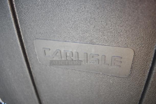 BRAND NEW SCRATCH AND DENT! Carlisle Black Poly Insulated Food Catering Case. - Image 5 of 5