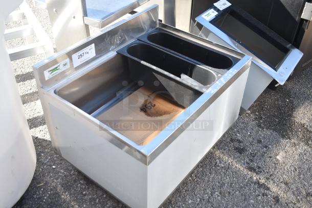 BRAND NEW SCRATCH AND DENT! Regency 600IB1824CP 18" x 24" Underbar Ice Bin with 7 Circuit Post-Mix Cold Plate, Sliding Lid, and Bottle Holders - 51 lb. - Image 2 of 6