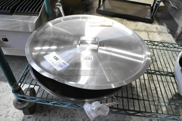 2 BRAND NEW SCRATCH AND DENT! Items Including 471SPC100 Choice 20 13/16" Aluminum Pot / Pan Cover and Vigor Skillet. 2 Times Your BId! - Image 2 of 9