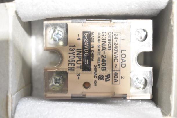 14 BRAND NEW SCRATCH AND DENT! Items Including Siemens 45EG20AF Contactors & Starters & Contactor Supplies, 00-853340 Solenoid Valve, 320720, Alto Shaam Ballast, Omron G3KA-240B Relay, 00-843944 Solenoid Cooling, Auxillary Switch. 14 Times Your Bid! - Image 28 of 36