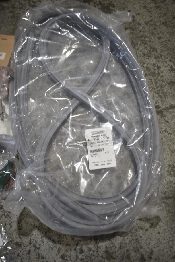 14 BRAND NEW SCRATCH AND DENT! Items Including HOB00-914422 Plate Knife Removal Clamp, Hobart 01-100V21-00151 Gasket, ALTSA-27930 Seal, Nut Wing Nut. 14 Times Your Bid! - Image 4 of 12