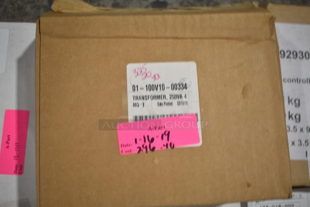 14 BRAND NEW SCRATCH AND DENT! Items Including Hobart S1-1P1214-00006 Board, 01-100V10-00334 Transformer, 9293044S Controller, 00-891061 Motor, Hobart G1-1M7008-00004 Weld Lid Sump, HEN140C95 Kit, Hardt 3949 Degreaser Hose Kit, 00-973402 Hobart Latch Kit. 14 Times Your Bid! - Image 3 of 16