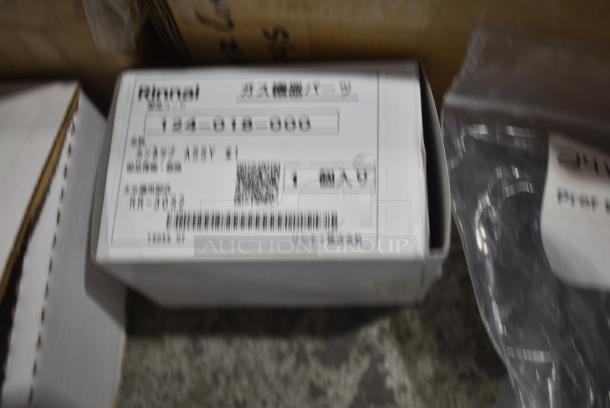 14 BRAND NEW SCRATCH AND DENT! Items Including Hobart S1-1P1214-00006 Board, 01-100V10-00334 Transformer, 9293044S Controller, 00-891061 Motor, Hobart G1-1M7008-00004 Weld Lid Sump, HEN140C95 Kit, Hardt 3949 Degreaser Hose Kit, 00-973402 Hobart Latch Kit. 14 Times Your Bid! - Image 6 of 16