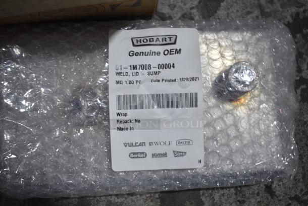 14 BRAND NEW SCRATCH AND DENT! Items Including Hobart S1-1P1214-00006 Board, 01-100V10-00334 Transformer, 9293044S Controller, 00-891061 Motor, Hobart G1-1M7008-00004 Weld Lid Sump, HEN140C95 Kit, Hardt 3949 Degreaser Hose Kit, 00-973402 Hobart Latch Kit. 14 Times Your Bid! - Image 8 of 16