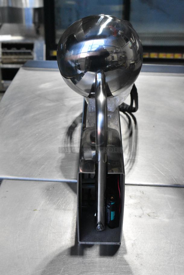 BRAND NEW SCRATCH AND DENT! Beverage-Air RC-500 Rapid Chill Countertop Mount Glass Froster - Image 5 of 8