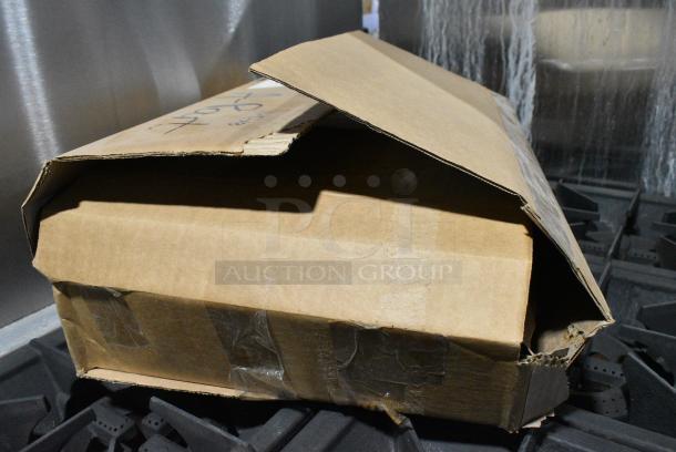 BRAND NEW SCRATCH AND DENT! Vendo Top Left Shelf and Bottom Heating Element - Image 7 of 12