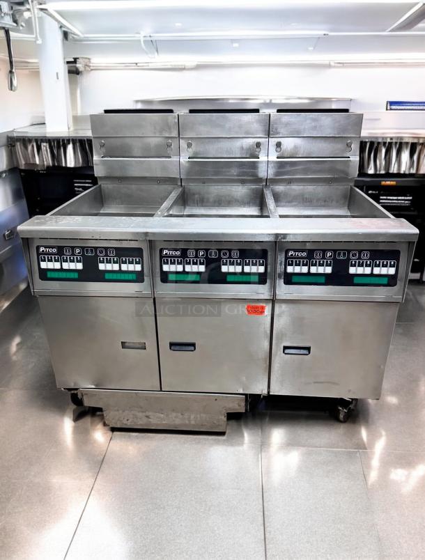 Superior Condition Pitco SG14 Gas Fryer Set – Tested & Working! - Image 2 of 11