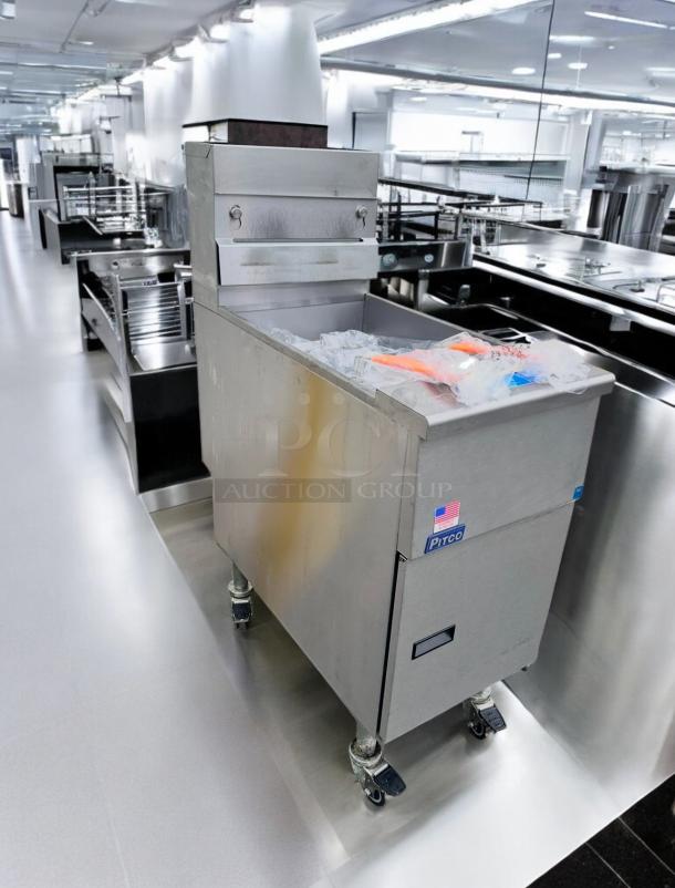 Pristine Condition Pitco VF35-S Gas Fryer - Image 5 of 12