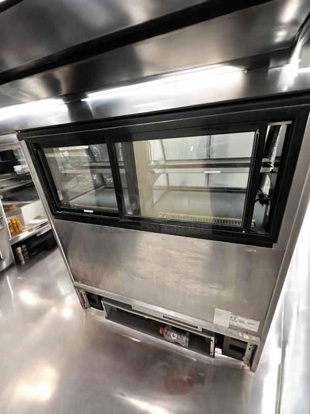 Excellent Condition Structural Concepts Harmony HMBC4 Refrigerated Bakery Display Case – Tested & Working! - Image 2 of 12