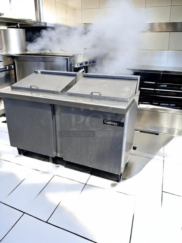 Excellent Condition Continental SW60-24M Sandwich Prep Table – Tested & Working! - Image 1 of 7