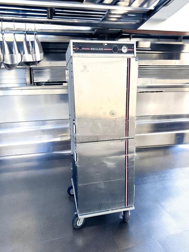 Excellent Condition BevLes CA70-CV32HW Heated Holding Cabinet – Tested & Working! - Image 3 of 11