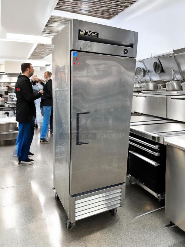 Excellent Condition True T-23F Single Door Freezer – Tested & Working! - Image 5 of 8