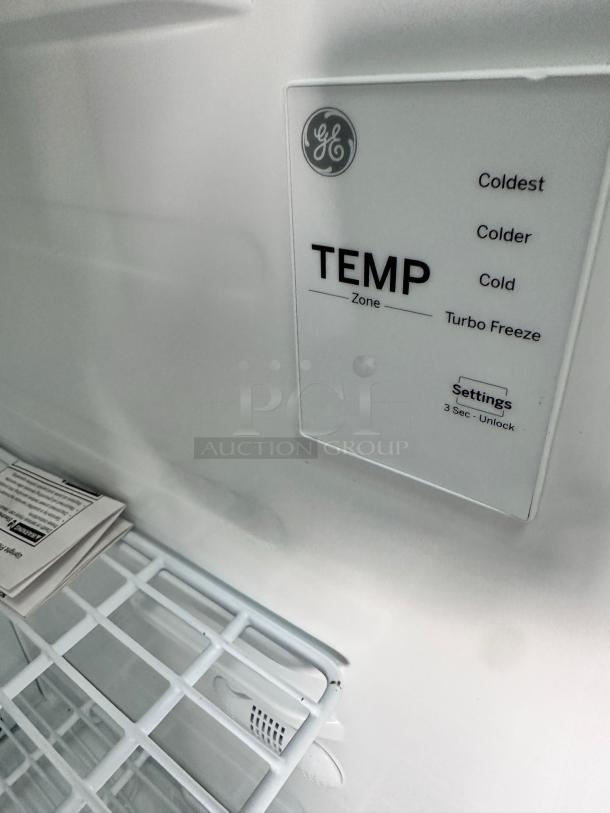 Excellent Condition GE Appliances FUF14QRRWW Upright Freezer – Tested & Working! - Image 8 of 9