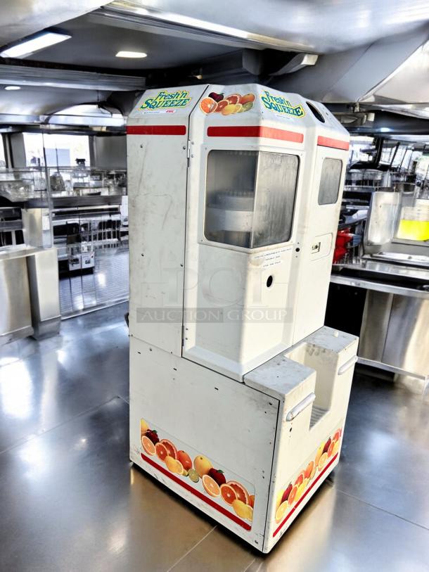 Excellent Condition Fresh'n Squeeze Multi-Fruit Juicer – Tested & Working! - Image 3 of 11