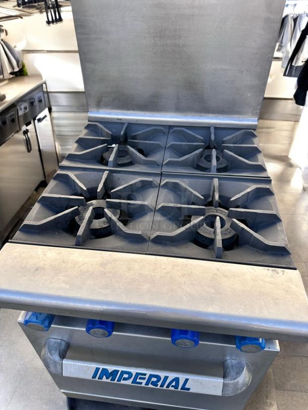 Excellent Condition Imperial 4-Burner Gas Range with Oven – Tested & Working! - Image 2 of 9