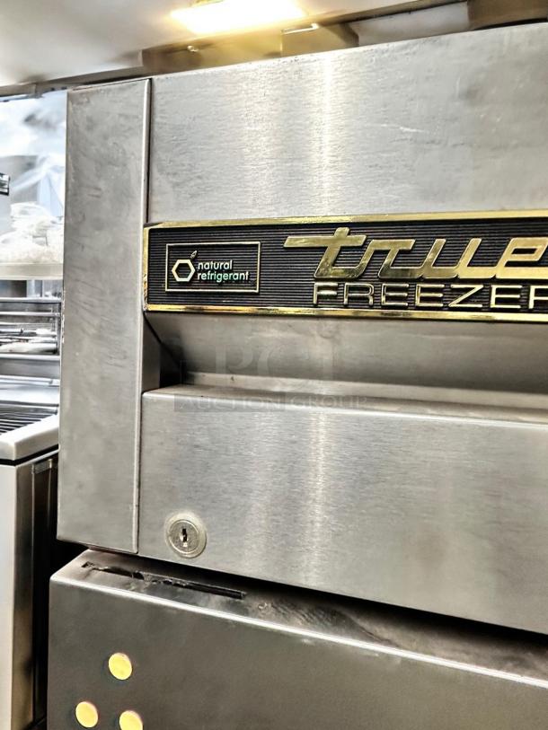 Excellent Condition True T-23F-HC Freezer – Tested & Working! - Image 3 of 4