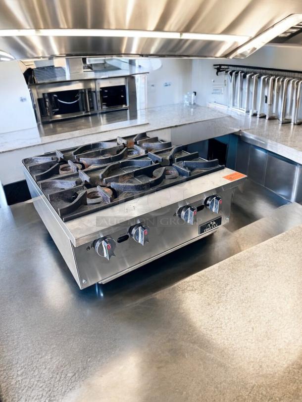 Excellent Condition Chef AAA Gas Range – Tested & Working! - Image 2 of 9