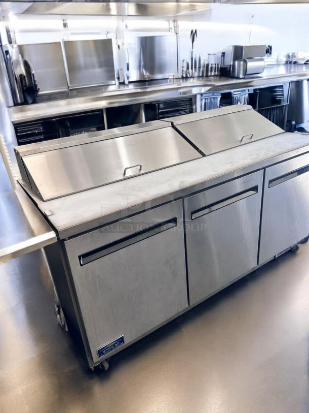 Excellent Condition Arctic Air AST72RZ Refrigerated Prep Table – Fully Tested & Working! - Image 5 of 9