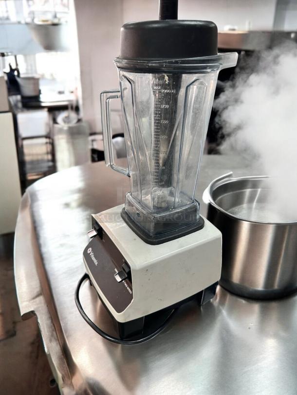 Excellent Condition Vitamix Drink Machine Two-Speed Blender – Tested & Working! - Image 2 of 7