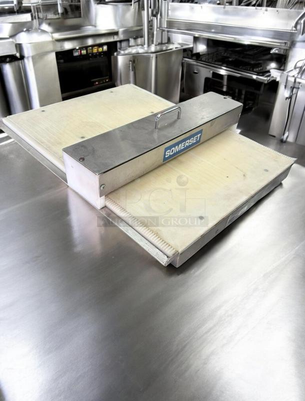 Excellent Condition Somerset SDS-130 Dough Docking Station– Tested & Working! - Image 6 of 7