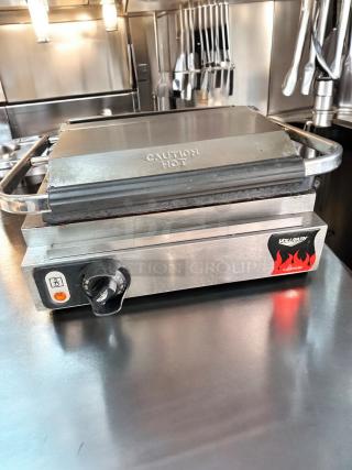 Excellent Condition Vollrath Cayenne Panini Grill – Tested & Working!