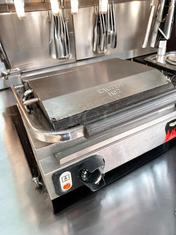 Excellent Condition Vollrath Cayenne Panini Grill – Tested & Working! - Image 3 of 10