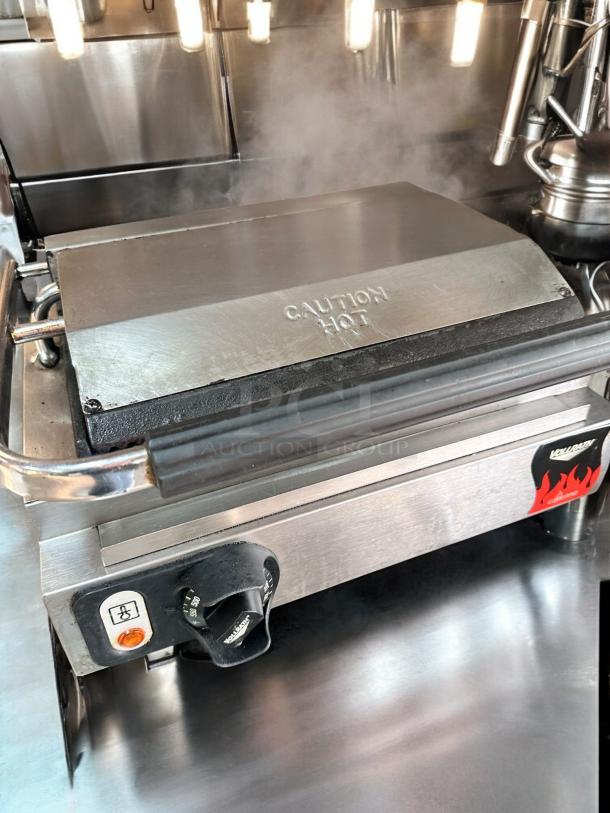 Excellent Condition Vollrath Cayenne Panini Grill – Tested & Working! - Image 2 of 10