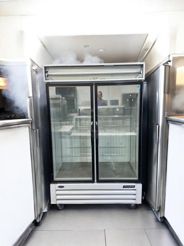 Excellent Condition Standex AdvantEDGE Glass Door Refrigerator – Tested & Working! - Image 3 of 9