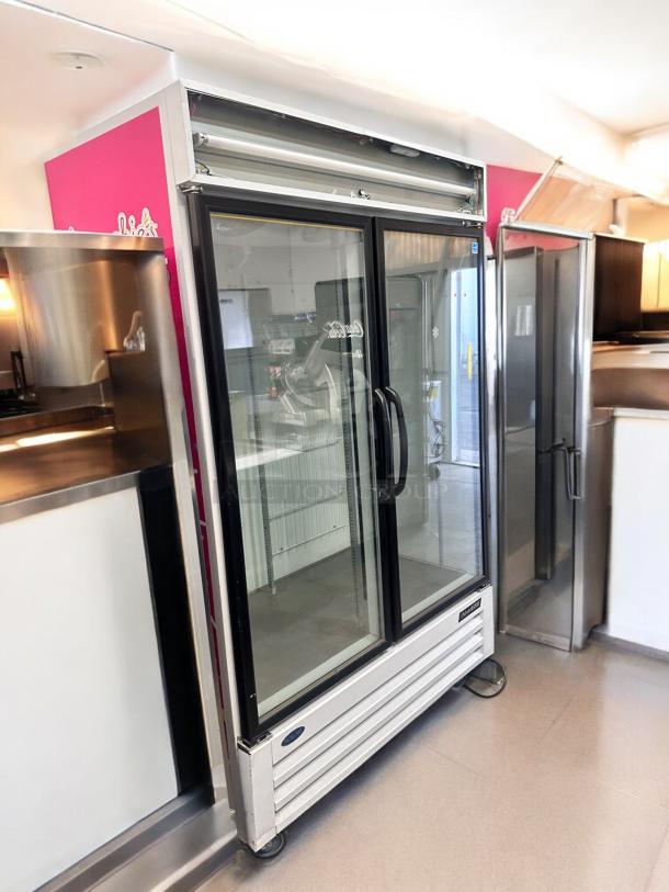 Excellent Condition Standex AdvantEDGE Glass Door Refrigerator – Tested & Working! - Image 7 of 9