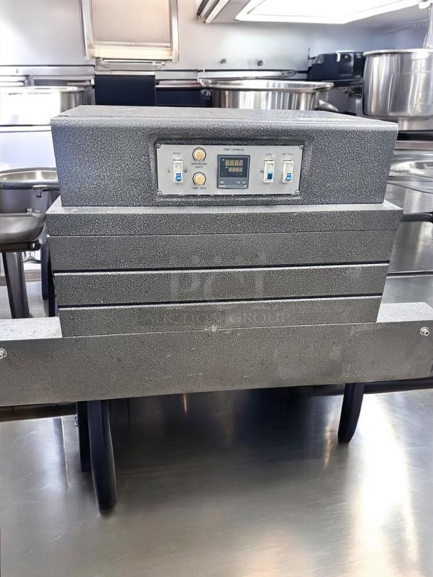 Excellent Condition Thermal Shrinking Packaging Machine BSA 500/BSE4030 – Tested & Working! - Image 1 of 10
