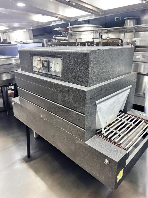 Excellent Condition Thermal Shrinking Packaging Machine BSA 500/BSE4030 – Tested & Working! - Image 3 of 10
